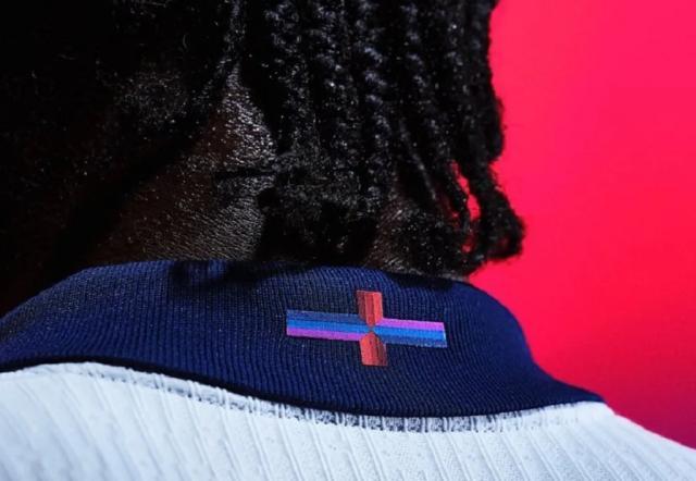 1711112538132045320.jpg 1711112528809.jpg